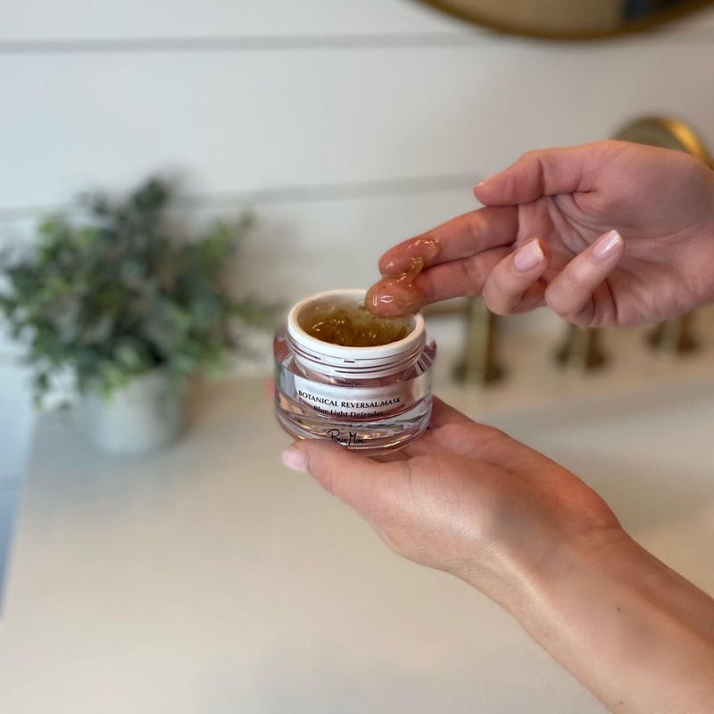 Pour Moi Botanical Reversal Mask | Blue Light Correcting Gel Mask for All Skin Types feat. Jasmine Flower & Buddleja Flower Extract to Clarify, Tone & Protect Skin - Image 3